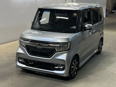 HONDA N BOX CUSTOM