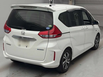 HONDA FREED HYBRID