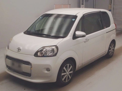 TOYOTA PORTE