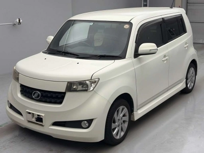TOYOTA BB