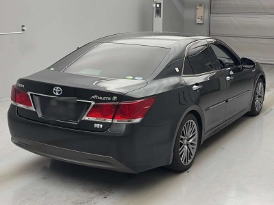 TOYOTA CROWN HYBRID