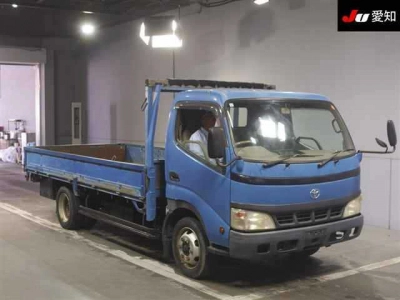 TOYOTA DYNA TRUCK