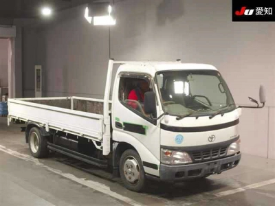 TOYOTA DYNA TRUCK