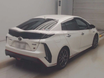 TOYOTA PRIUS PHV