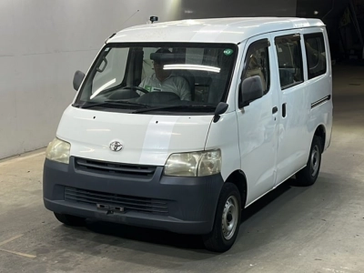 TOYOTA TOWN ACE VAN