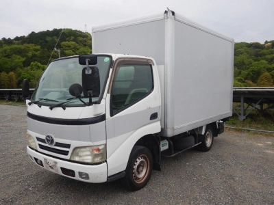 TOYOTA DYNA TRUCK