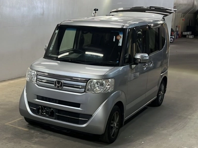 HONDA N BOX +