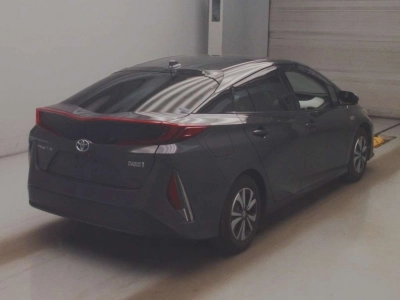 TOYOTA PRIUS PHV