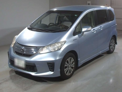 HONDA FREED HYBRID
