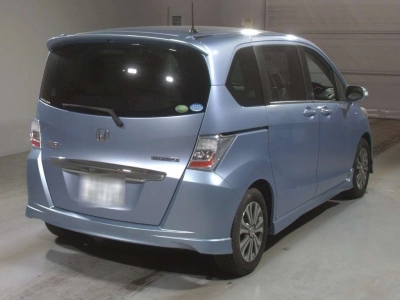 HONDA FREED HYBRID