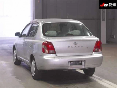 TOYOTA PLATZ