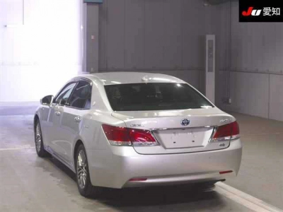 TOYOTA CROWN MAJESTA