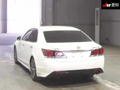 TOYOTA CROWN ATHLETE