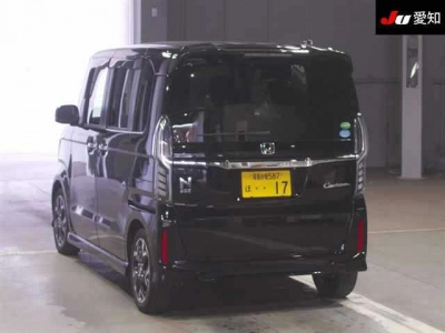 HONDA N BOX CUSTOM
