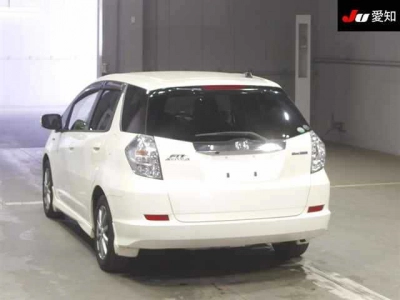 HONDA FIT SHUTTLE