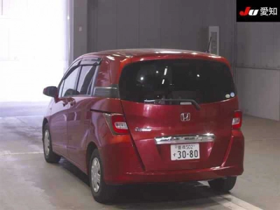 HONDA FREED SPIKE