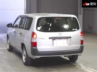 MAZDA FAMILIA VAN