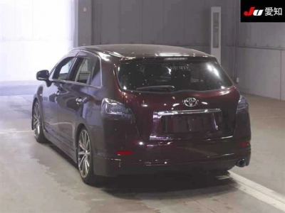 TOYOTA MARK X ZIO