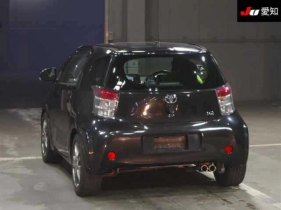 TOYOTA IQ