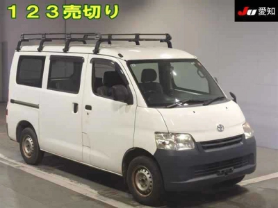 TOYOTA TOWN ACE VAN