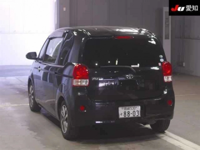 TOYOTA PORTE