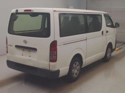 TOYOTA REGIUS VAN
