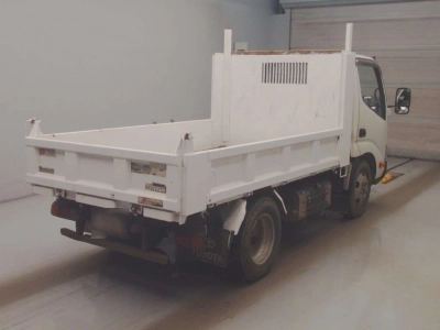 TOYOTA DYNA TRUCK