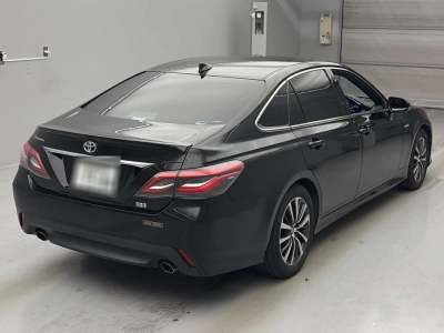 TOYOTA CROWN HYBRID