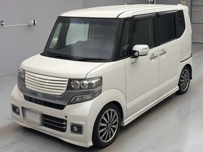 HONDA N BOX CUSTOM