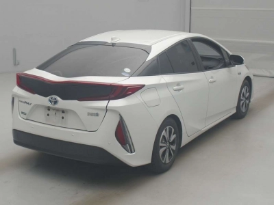 TOYOTA PRIUS PHV