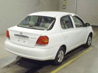 TOYOTA PLATZ