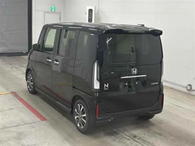 HONDA N BOX CUSTOM
