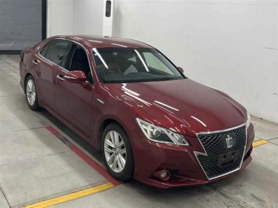 TOYOTA CROWN HYBRID