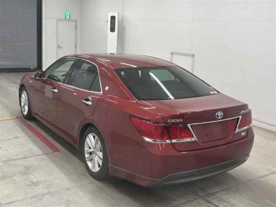 TOYOTA CROWN HYBRID