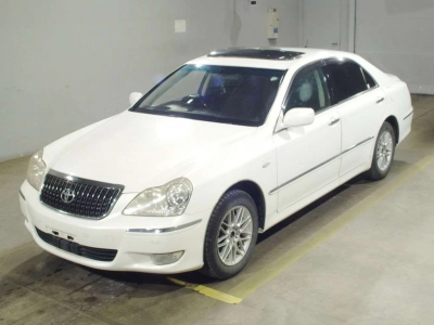 TOYOTA CROWN MAJESTA