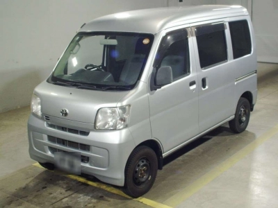 TOYOTA PIXIS VAN