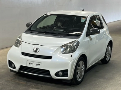 TOYOTA IQ