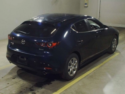MAZDA MAZDA3 FASTBACK