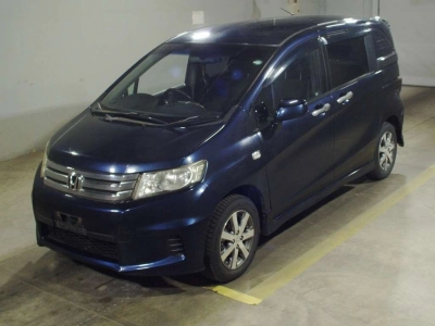 HONDA FREED SPIKE