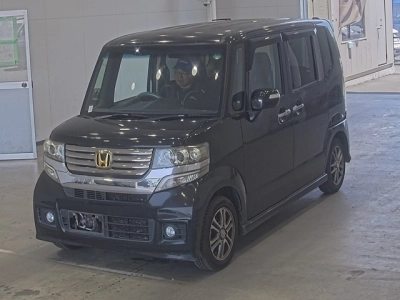 HONDA N BOX CUSTOM