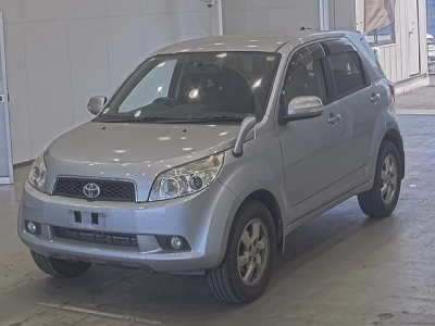 TOYOTA RUSH