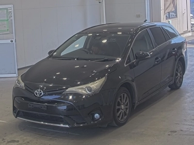 TOYOTA AVENSIS
