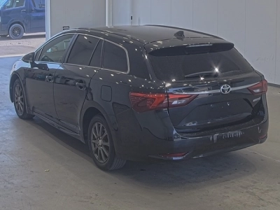 TOYOTA AVENSIS