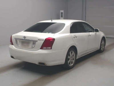 TOYOTA CROWN MAJESTA