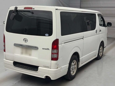 TOYOTA REGIUS VAN