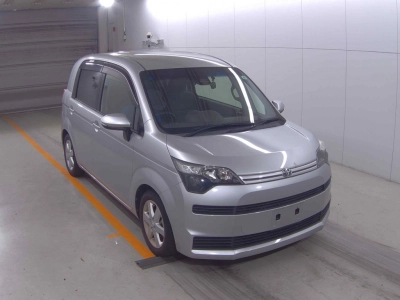 TOYOTA SPADE