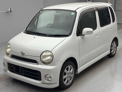 DAIHATSU MOVE LATTE