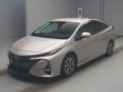 TOYOTA PRIUS PHV