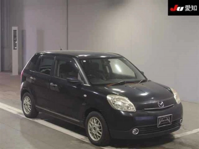 MAZDA VERISA