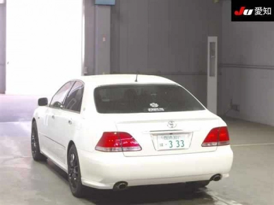 TOYOTA CROWN ATHLETE
